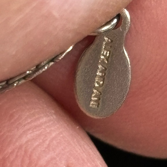 ALEX AND ANI Guardian Angel
Expandable Necklace and sterling pendant - Picture 13 of 16